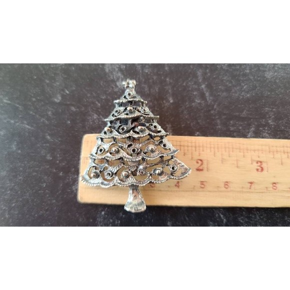 Vintage Silver Tone Metal Christmas Tree Brooch - Picture 10 of 10